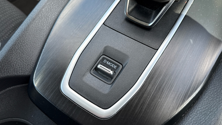 Nissan Qashqai 1.3 DiG-T MH 158 Acenta Premium 5dr Xtronic Petrol Hatchback